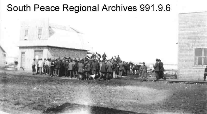an auction sale in Grande Prairie, 1914